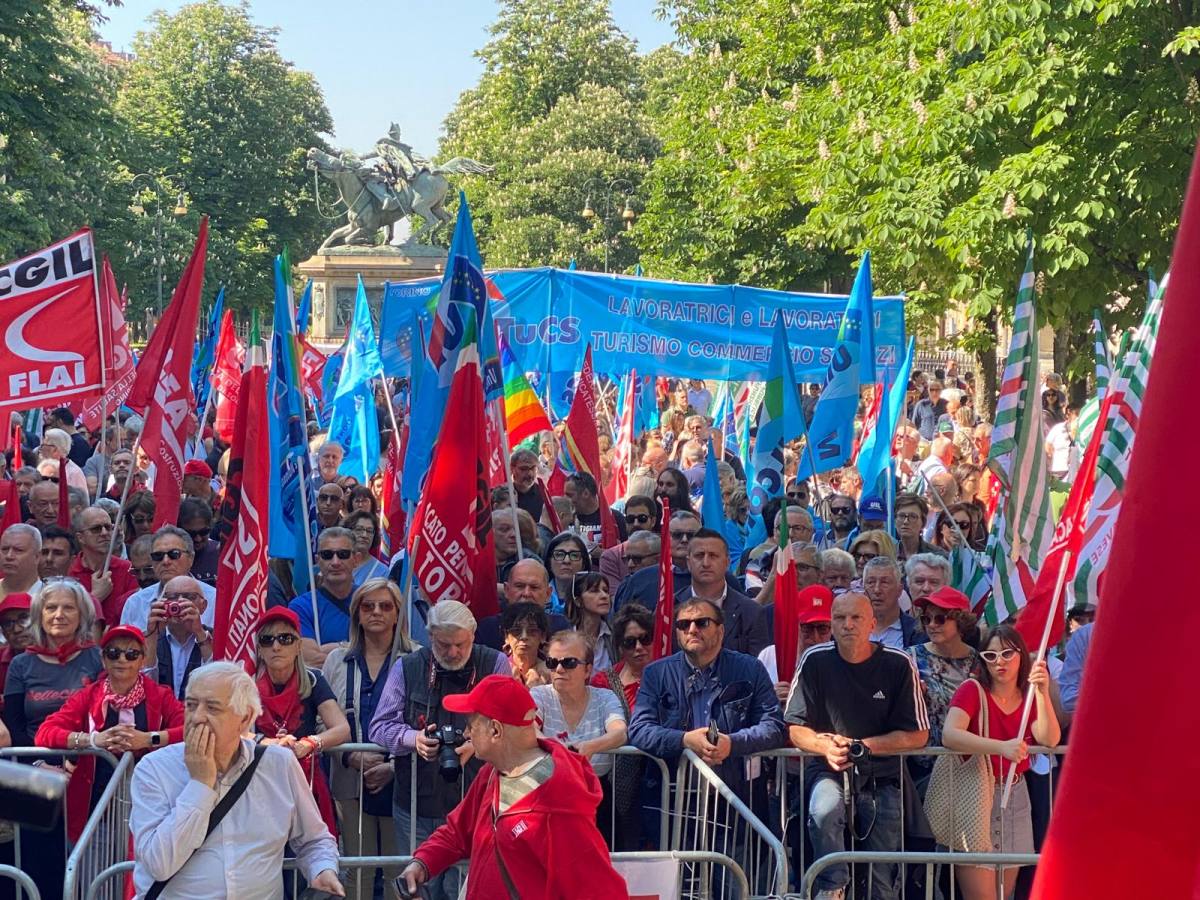 Primo Maggio a Torino: decine di migliaia di persone sono scese in piazza 0