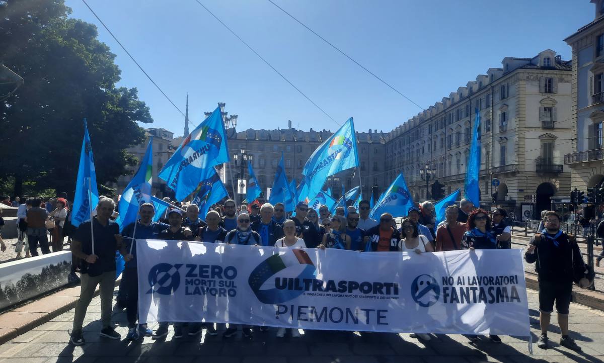 Primo Maggio a Torino: decine di migliaia di persone sono scese in piazza 6