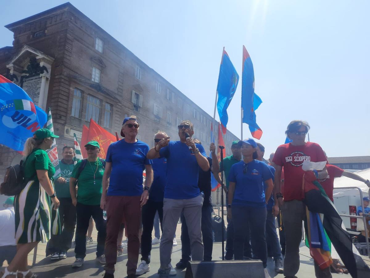 SENZA IL CONTRATTO IL PAESE SI BLOCCA 1