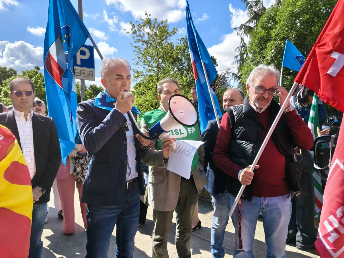 Sciopero del personale della Procura di Torino con presidio davanti a palazzo di giustizia 1